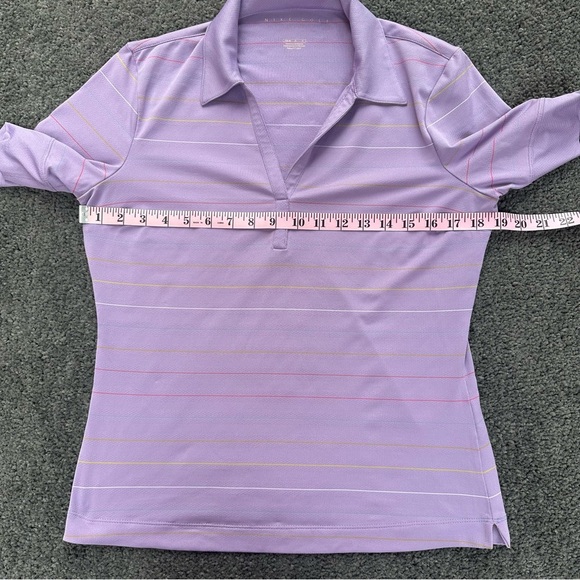 Women’s Nike Golf FitDry Polo V Neck Short Sleeve Lavender Shirt Size Medium - Picture 7 of 10